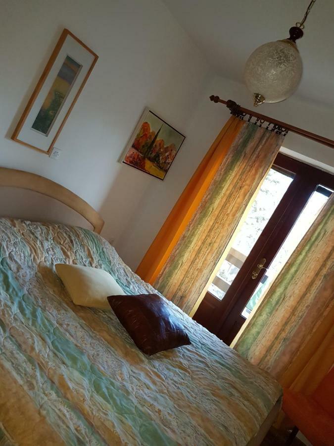Apartment Slavi Vipava Exterior foto