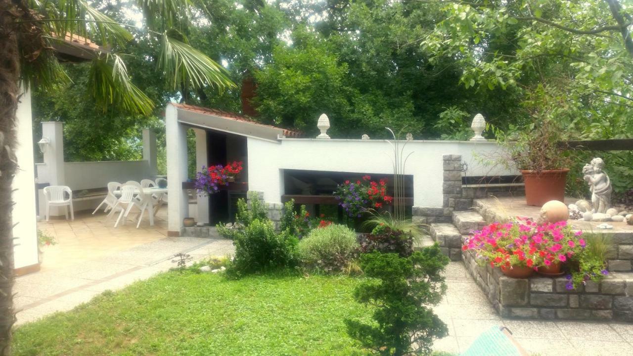 Apartment Slavi Vipava Exterior foto