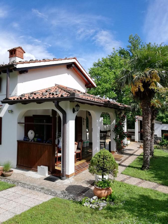 Apartment Slavi Vipava Exterior foto